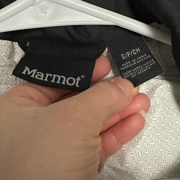 Marmot Light Weight Jacket - Picture 7 of 11